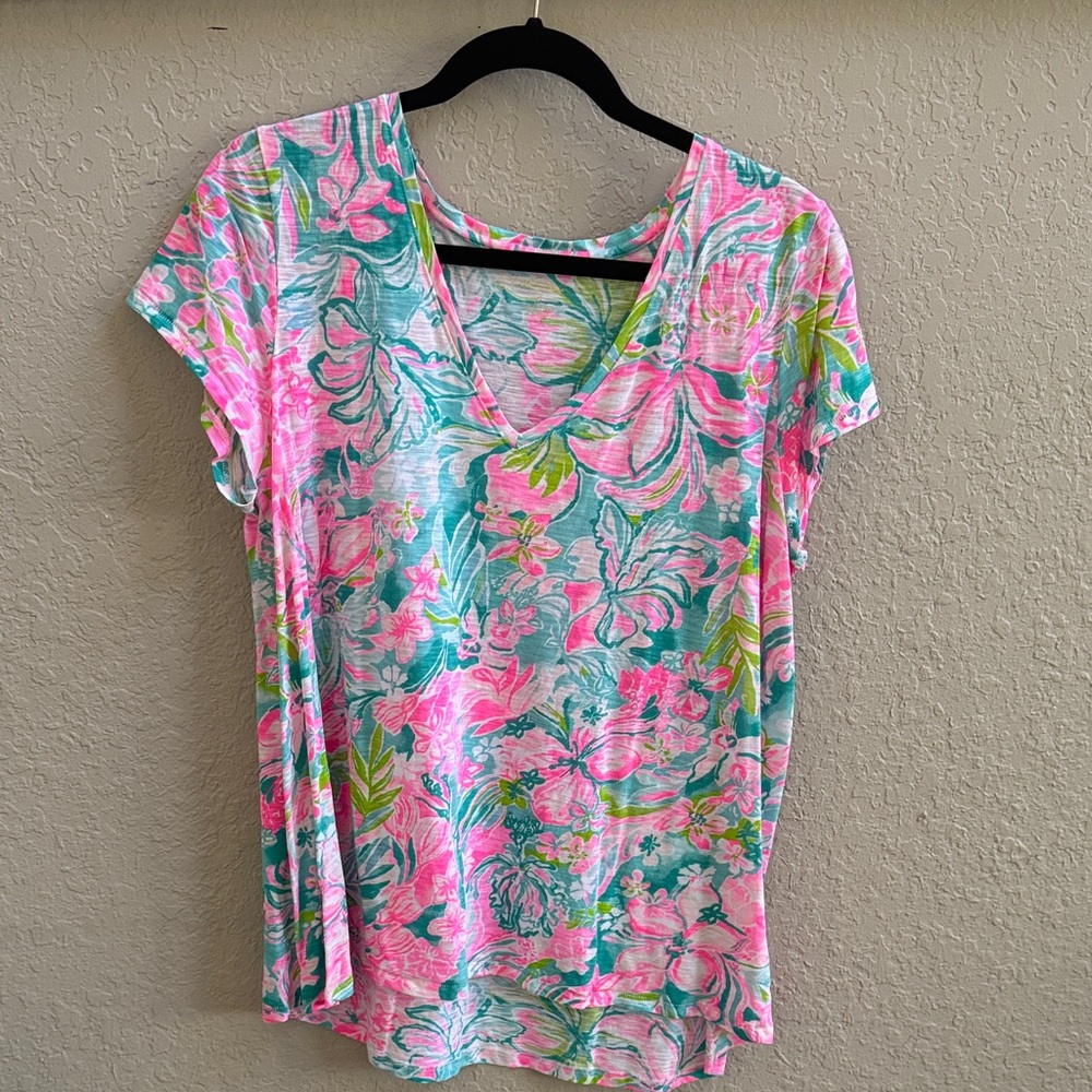 Lilly Pulitzer Pink & Teal Floral V-Neck Short Sleeve Top